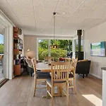 Enrica - 250m From The Sea By Interhome