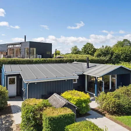 Semesterbostad Enrica - 250m From The Sea By Interhome *